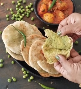 Koraisutir Kachuri And Dum Aloo Recipe